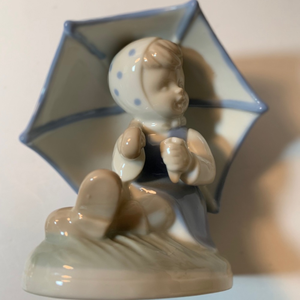 Vintage Lego  Porcelain Figurine Girl w/Umbrella